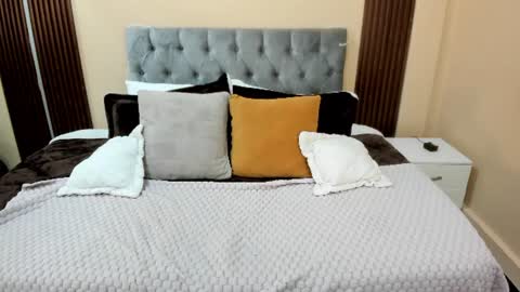 Snapshot of bela_craxkerr chatting on July 17, 12:56 pm Bela online show from July 17, 12:56 pm