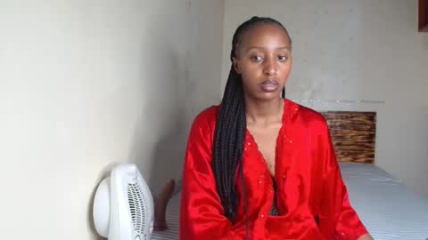 Snapshot of bela_violet chatting on November 19, 7:41 am bela_violet online show from November 19, 7:41 am