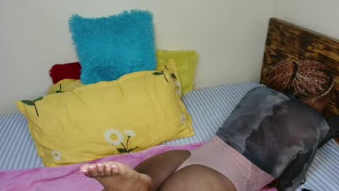 Snapshot of bela_violet chatting on July 24, 6:44 am bela_violet online show from July 24, 6:44 am
