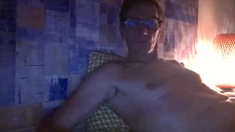 SexFriendFrance online show from November 24, 8:30 pm