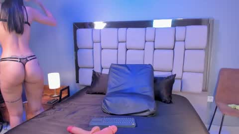 Bella online show from May 2, 4:17 am