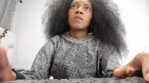 Snapshot of belen10 chatting on March 18, 11:35 am Belen online show from March 18, 11:35 am