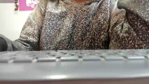 Snapshot of belen10 chatting on June 11, 11:52 am Belen online show from June 11, 11:52 am