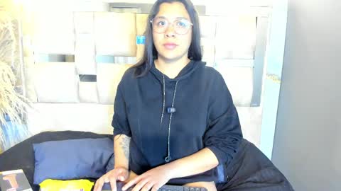 Snapshot of belen_green chatting on May 7, 11:48 am Belen online show from May 7, 11:48 am