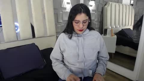 Snapshot of belen_green chatting on June 19, 11:47 am Belen online show from June 19, 11:47 am