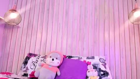 Snapshot of belinda_hills chatting on December 22, 10:47 pm belinda online show from December 22, 10:47 pm