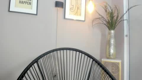 Snapshot of belinda_hills chatting on January 10, 12:59 am belinda online show from January 10, 12:59 am