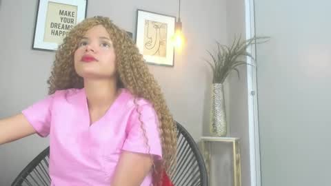 Snapshot of belinda_hills chatting on January 14, 7:21 pm belinda online show from January 14, 7:21 pm