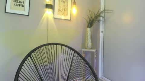 Snapshot of belinda_hills chatting on January 16, 7:10 pm belinda online show from January 16, 7:10 pm
