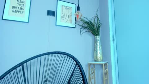 Snapshot of belinda_hills chatting on February 9, 6:37 pm belinda online show from February 9, 6:37 pm