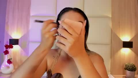 Bella cam online show from July 3, 7:09 pm