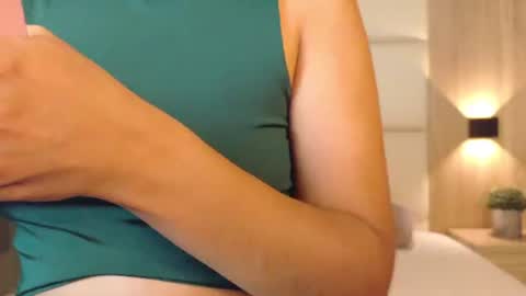 Bella cam online show from July 20, 7:16 pm
