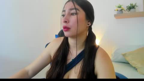 Snapshot of bella_99x chatting on June 11, 11:30 am Bel 3 online show from June 11, 11:30 am