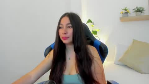 Snapshot of bella_99x chatting on July 27, 11:39 am Bel 3 online show from July 27, 11:39 am
