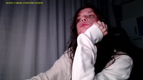 Alicia Belvedere online show from October 7, 8:06 pm