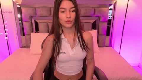 Bella  online show from January 8, 1:13 pm