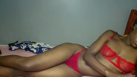 Snapshot of bella_cocy chatting on June 1, 5:47 pm cocy online show from June 1, 5:47 pm