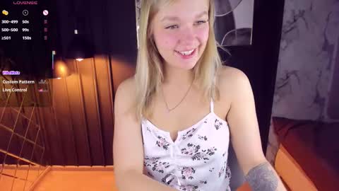 Bella online show from November 11, 6:02 am