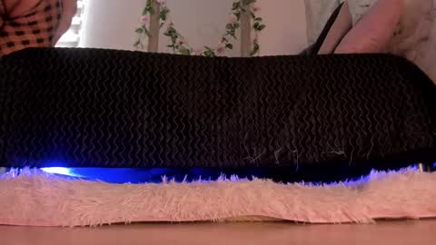 Snapshot of bella_desi chatting on October 13, 1:11 pm Dessi online show from October 13, 1:11 pm