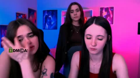 Bella online show from May 11, 4:04 pm