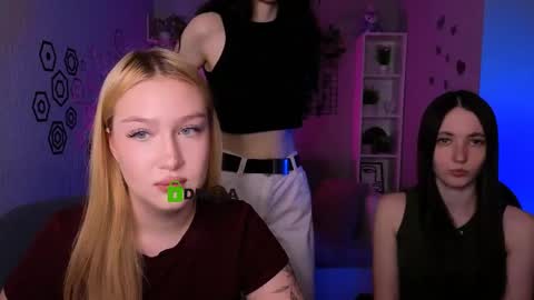 Bella online show from May 31, 7:15 pm