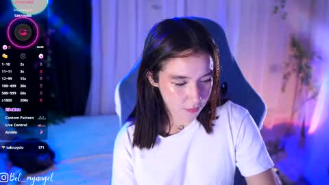 Snapshot of bella_franco chatting on May 5, 5:54 pm In instagran bel myangel online show from May 5, 5:54 pm