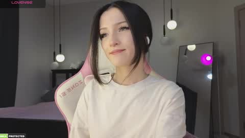 Bella next stream December 2 at 9pm gmt online show from September 20, 3:29 am