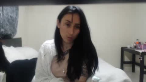 Snapshot of bella_luna34 chatting on March 3, 11:43 pm bella_luna34 online show from March 3, 11:43 pm