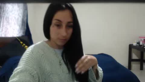 Snapshot of bella_luna34 chatting on March 9, 9:08 pm bella_luna34 online show from March 9, 9:08 pm