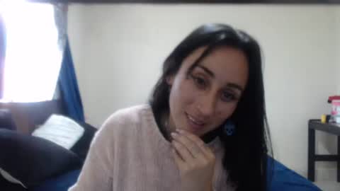 Snapshot of bella_luna34 chatting on March 12, 8:26 pm bella_luna34 online show from March 12, 8:26 pm