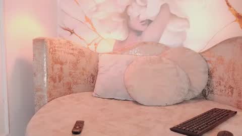 BELLA online show from July 15, 3:45 am