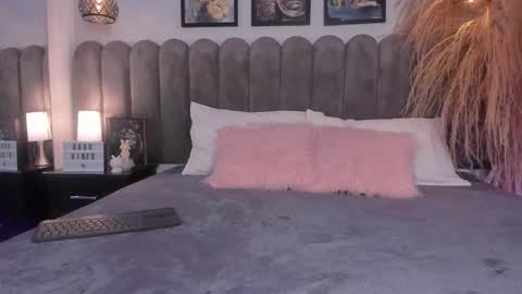 bella_peach_ online show from April 29, 3:21 am