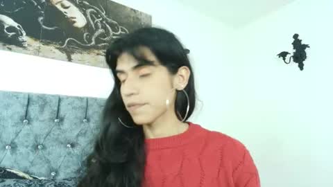 Snapshot of bella_poisonous chatting on July 6, 10:45 pm Bella online show from July 6, 10:45 pm