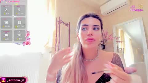 Snapshot of bella_posh chatting on June 15, 6:59 am bella_posh online show from June 15, 6:59 am
