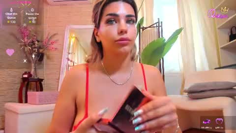 Snapshot of bella_posh chatting on July 22, 7:00 am bella_posh online show from July 22, 7:00 am