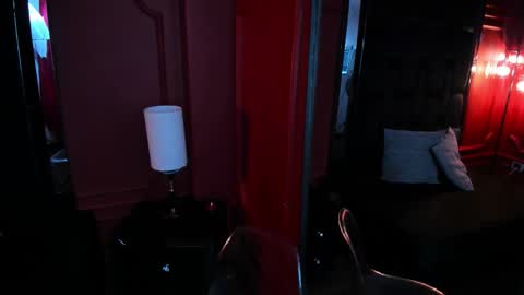 Bella Riviera online show from January 11, 12:10 pm