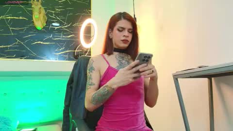 Snapshot of bella_salvatore chatting on November 29, 4:54 pm online show from November 29, 4:54 pm