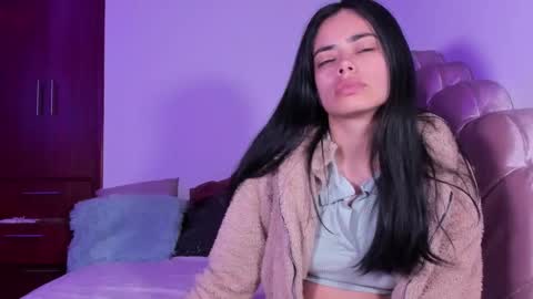 Valeria Model Independent online show from March 13, 4:30 am