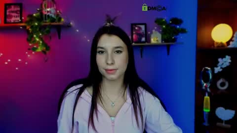 Snapshot of bella_sunshine1 chatting on April 15, 11:17 am alexa online show from April 15, 11:17 am