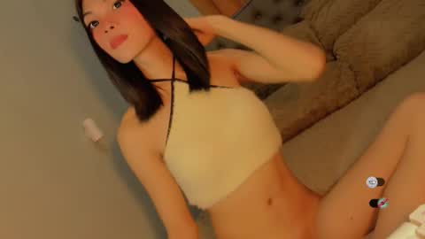 Bella online show from November 7, 2:33 am