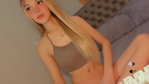 Bella online show from February 6, 1:21 am