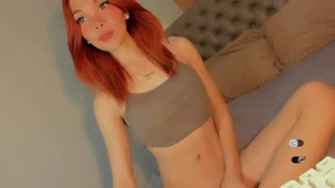 Snapshot of bella_tara chatting on June 24, 7:35 pm Bella online show from June 24, 7:35 pm