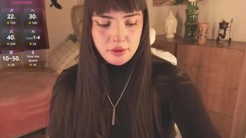 Snapshot of bellaa_miller chatting on December 18, 11:38 am Bella online show from December 18, 11:38 am