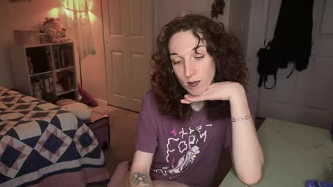 Snapshot of bellababy444 chatting on April 27, 4:32 am bellababy444 online show from April 27, 4:32 am