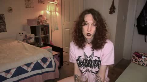 Snapshot of bellababy444 chatting on June 4, 5:02 am bellababy444 online show from June 4, 5:02 am