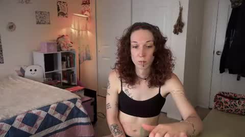 Snapshot of bellababy444 chatting on June 15, 4:09 pm bellababy444 online show from June 15, 4:09 pm