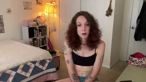 Snapshot of bellababy444 chatting on July 7, 6:01 pm bellababy444 online show from July 7, 6:01 pm