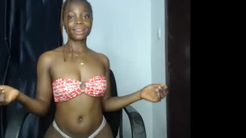 Snapshot of bellababy6 chatting on September 26, 5:28 pm bella online show from September 26, 5:28 pm