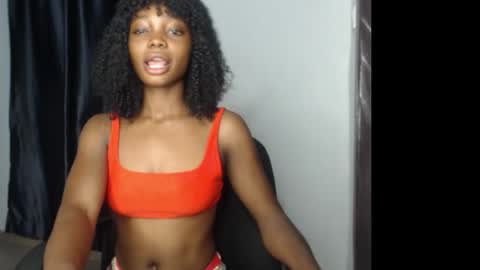 Snapshot of bellababy6 chatting on November 7, 5:35 pm bella online show from November 7, 5:35 pm