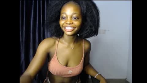 Snapshot of bellababy6 chatting on December 13, 7:53 pm bella online show from December 13, 7:53 pm